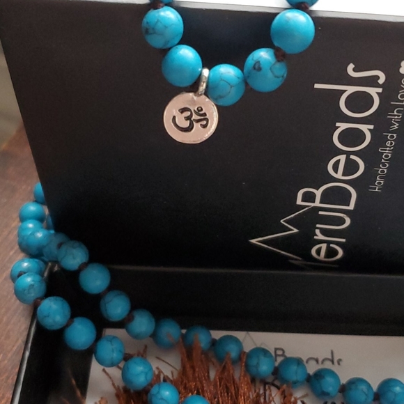 Howlite turquoise Meru meditation beaded necklace - Picture 5 of 7